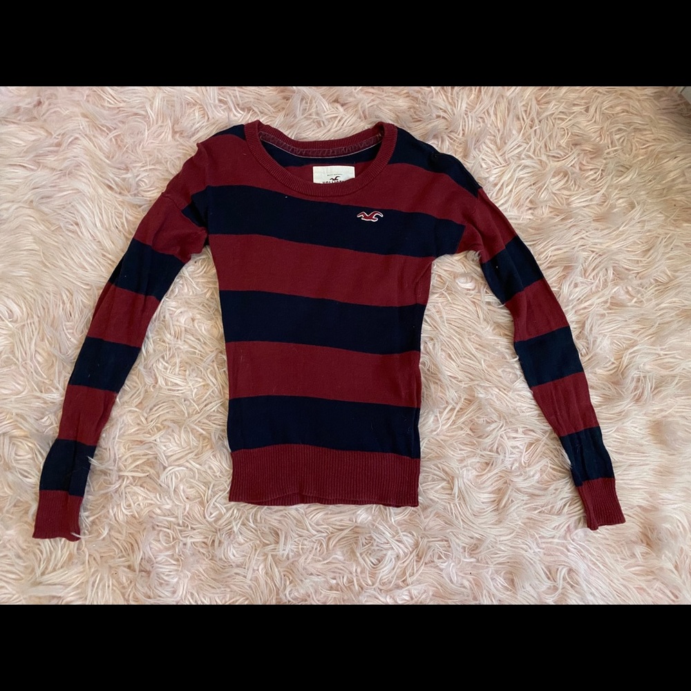 Hollister sweater